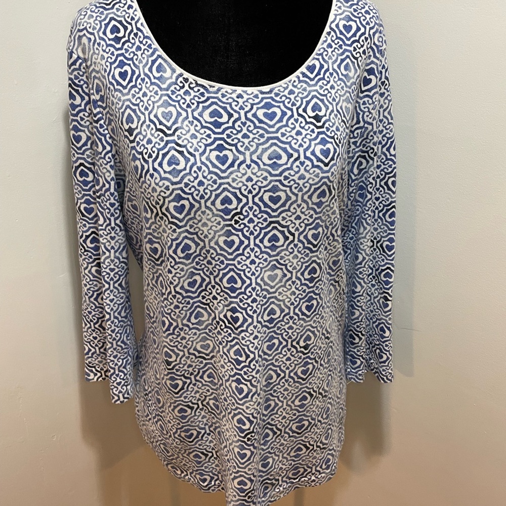 Heart pattern blue and white long sleeve T-shirt - Picture 1 of 6